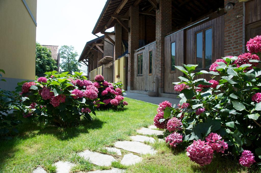 Bed and Breakfast Cascina Delle Mele Vittuone Exterior foto