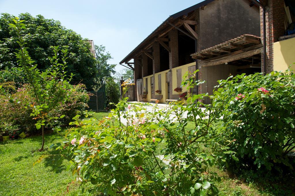 Bed and Breakfast Cascina Delle Mele Vittuone Exterior foto