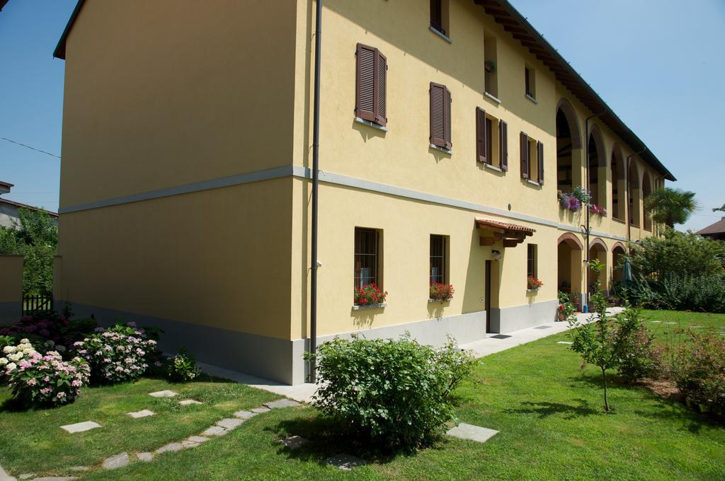 Bed and Breakfast Cascina Delle Mele Vittuone Exterior foto