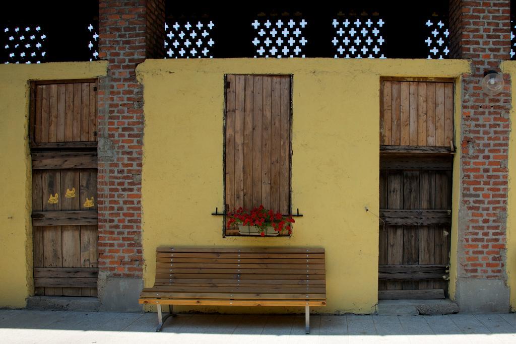Bed and Breakfast Cascina Delle Mele Vittuone Exterior foto
