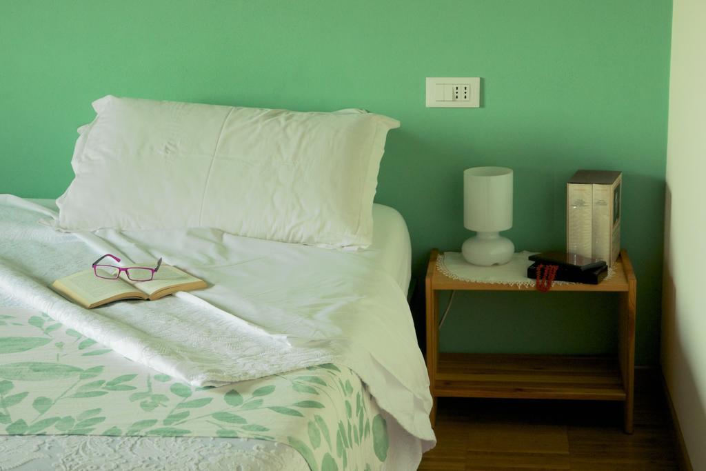 Bed and Breakfast Cascina Delle Mele Vittuone Exterior foto